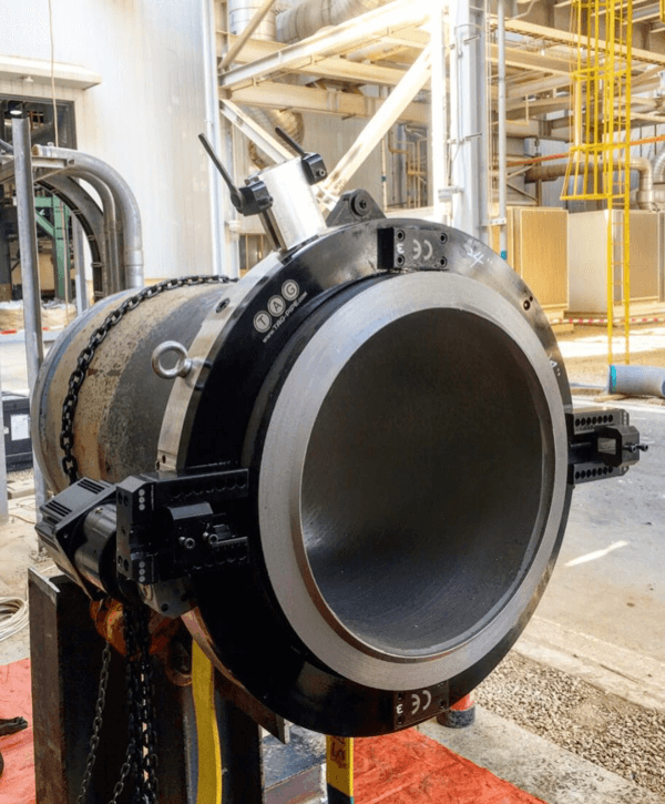 TAG_SPLIT_FRAME_CLAMSHELL_GalleryOnSite (1)