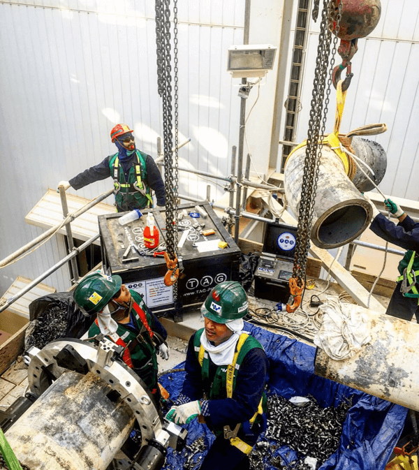 TAG_SPLIT_FRAME_CLAMSHELL_GalleryOnSite (4)