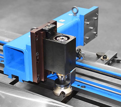 PM4200 MILLING MACHINE